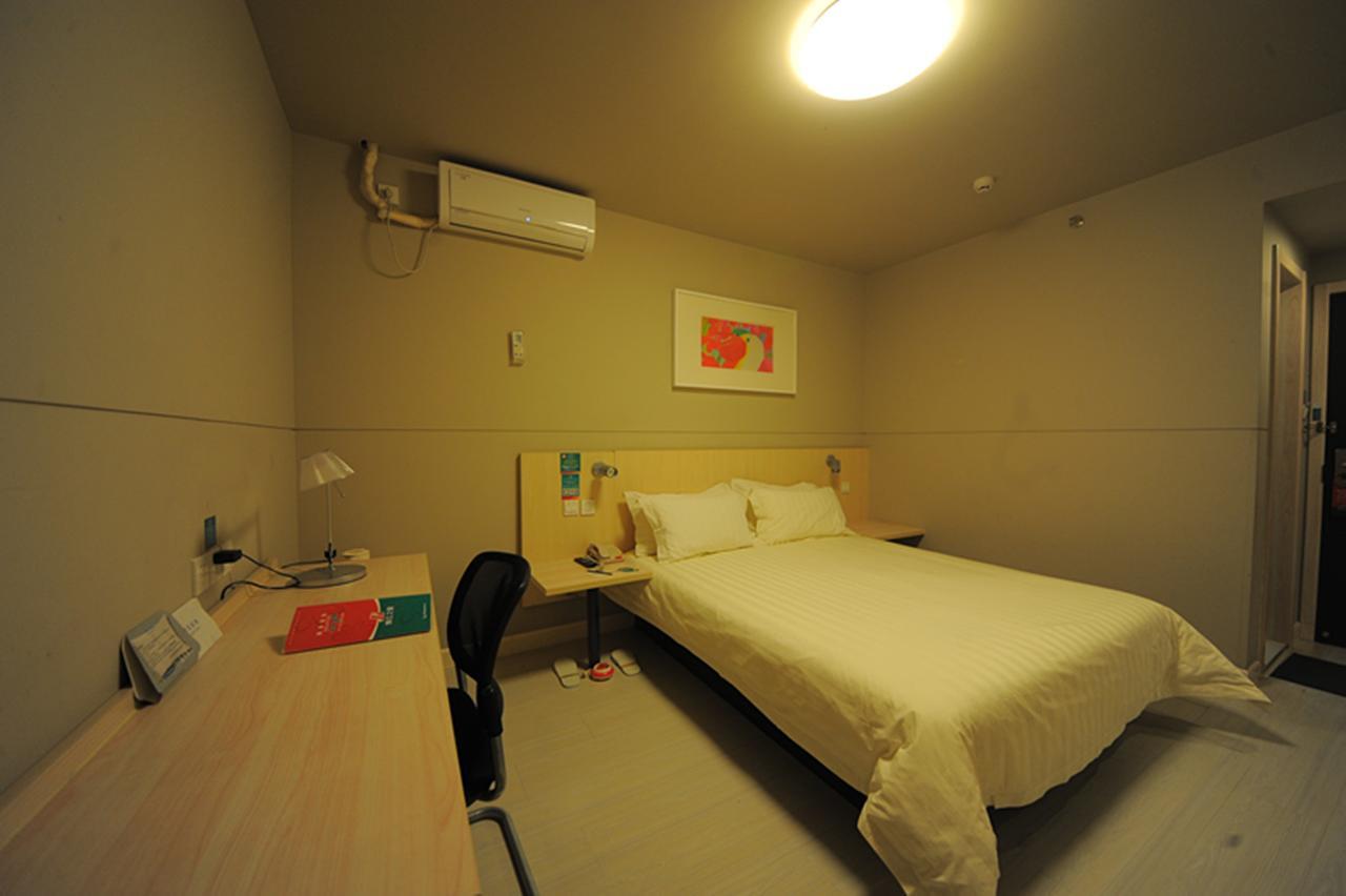 Jinjiang Inn Chengdu Chunxi Road Taiguli Hotel المظهر الخارجي الصورة