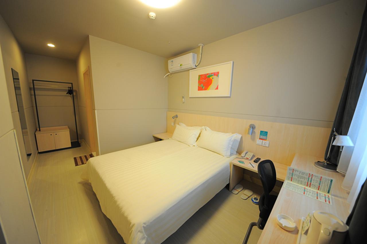 Jinjiang Inn Chengdu Chunxi Road Taiguli Hotel المظهر الخارجي الصورة